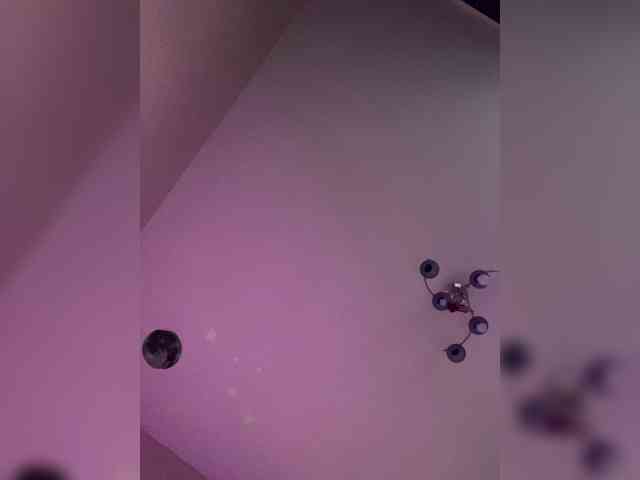 -Hennessy- webcam