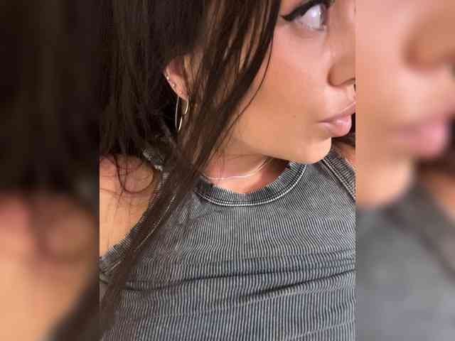 -Hennessy- webcam