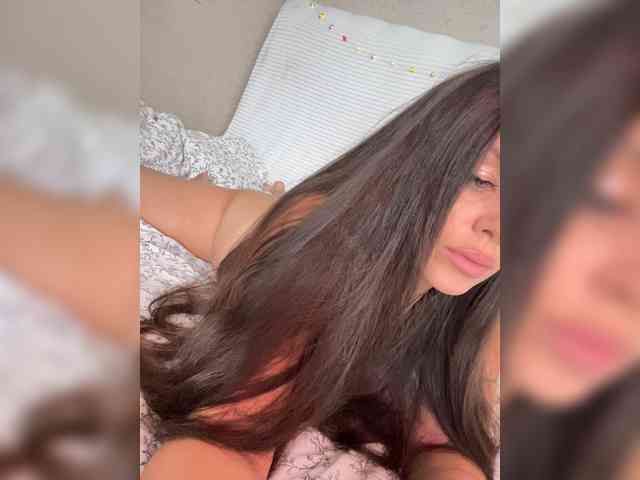 -Hennessy- webcam