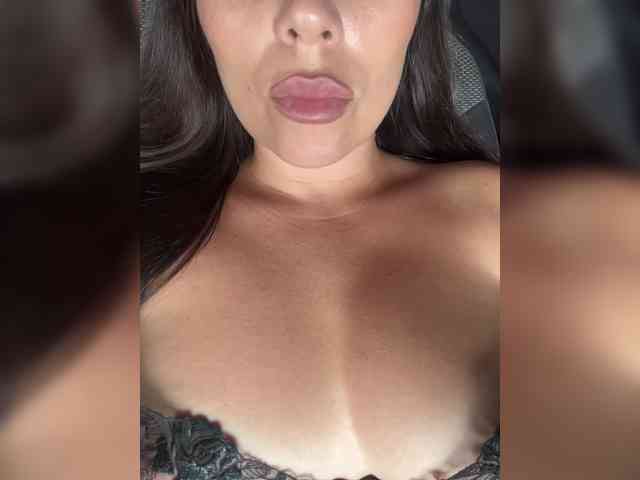voyeur videochat -Hennessy-