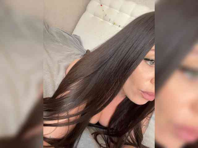 -Hennessy- webcam