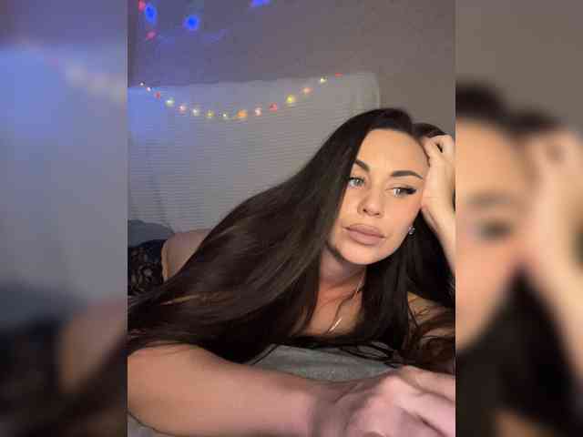 -Hennessy- webcam