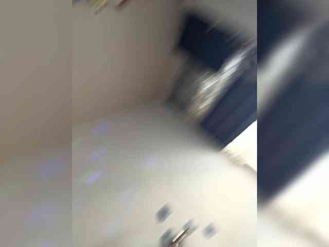 -Hennessy- webcam