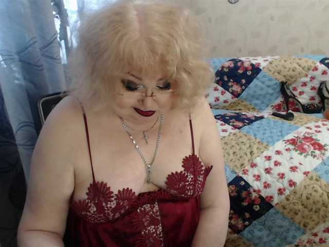 livingnextdoor live cam on BongaCams