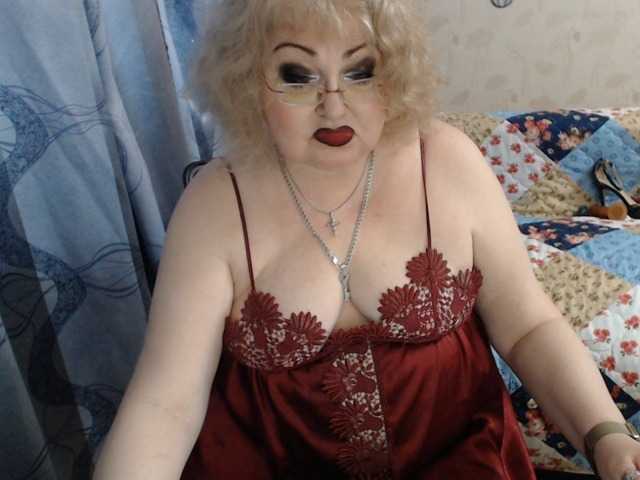 livingnextdoor live cam on BongaCams
