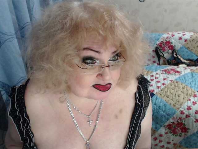 livingnextdoor live cam on BongaCams