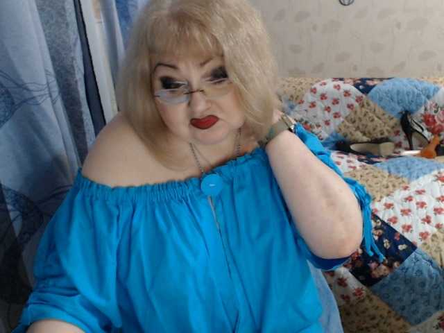 livingnextdoor live cam on BongaCams