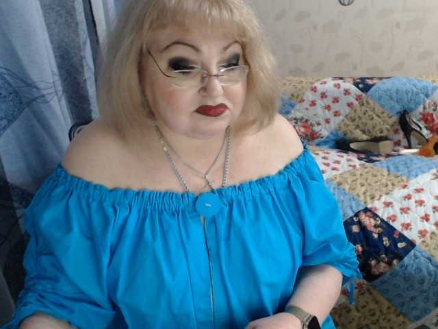 livingnextdoor live cam on BongaCams
