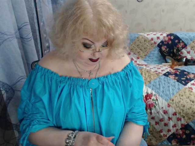 livingnextdoor live cam on BongaCams