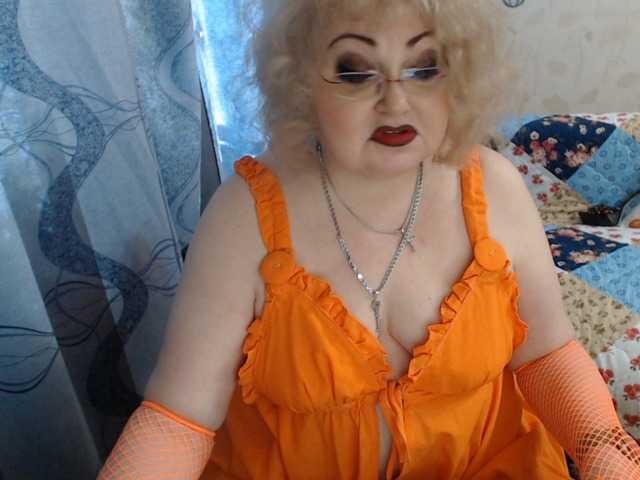 livingnextdoor live cam on BongaCams