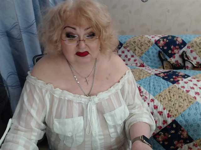 livingnextdoor live cam on BongaCams