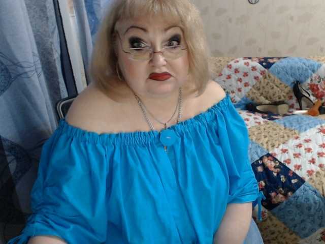livingnextdoor live cam on BongaCams