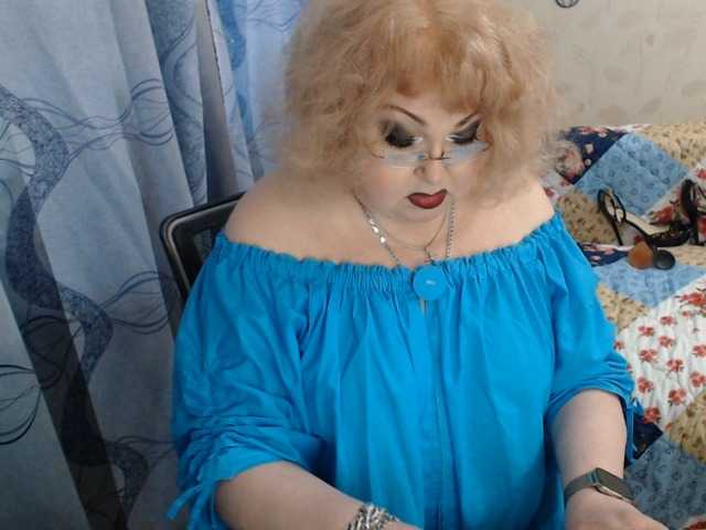 livingnextdoor live cam on BongaCams