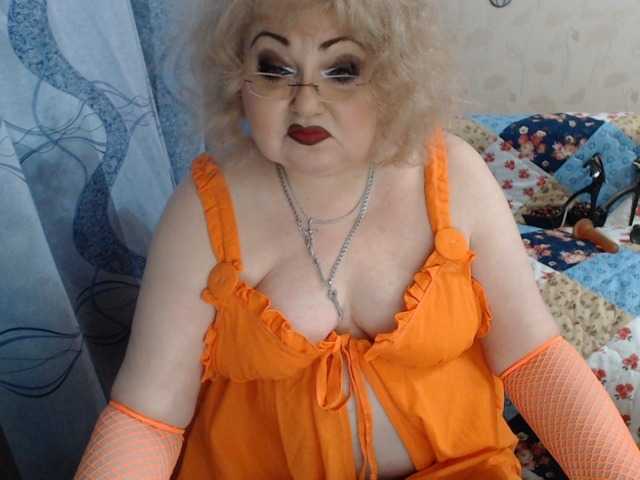 livingnextdoor live cam on BongaCams