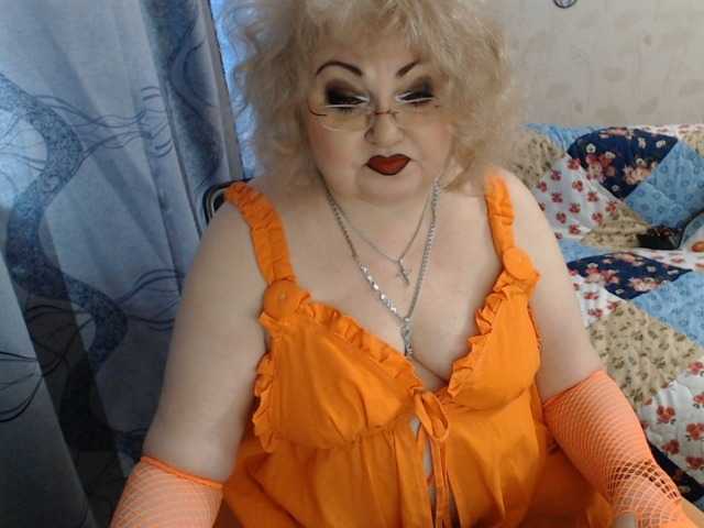 livingnextdoor live cam on BongaCams