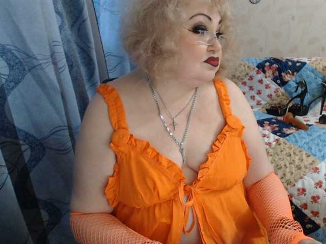 livingnextdoor live cam on BongaCams