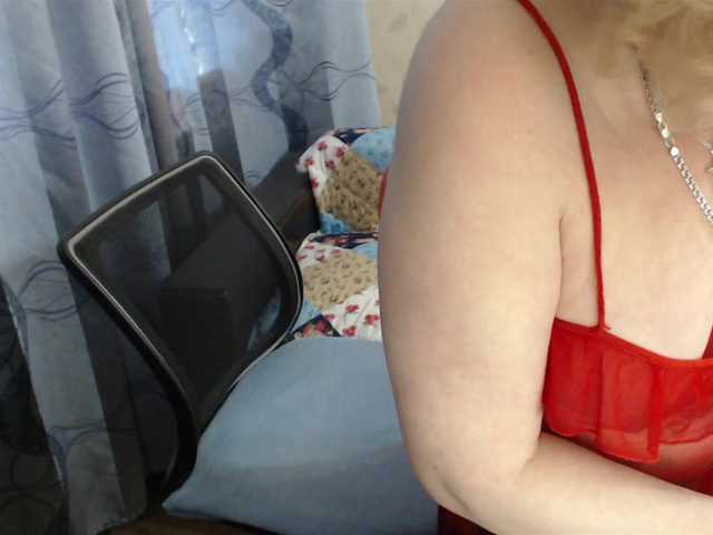 livingnextdoor live cam on BongaCams