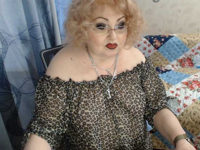 livingnextdoor live cam on BongaCams