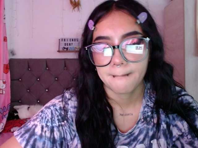 Catmila live cam on BongaCams