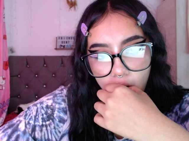 Catmila live cam on BongaCams