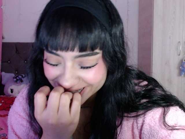 Catmila live cam on BongaCams