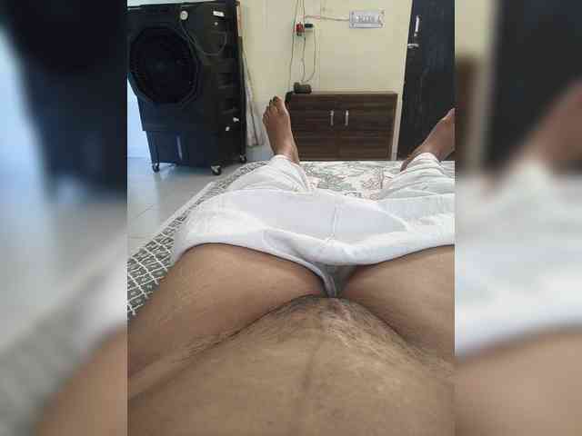 Nitu2005 webcam