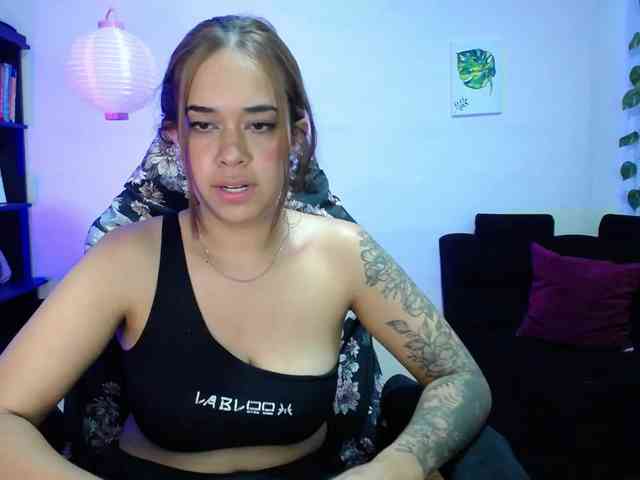 anyablack230 webcam