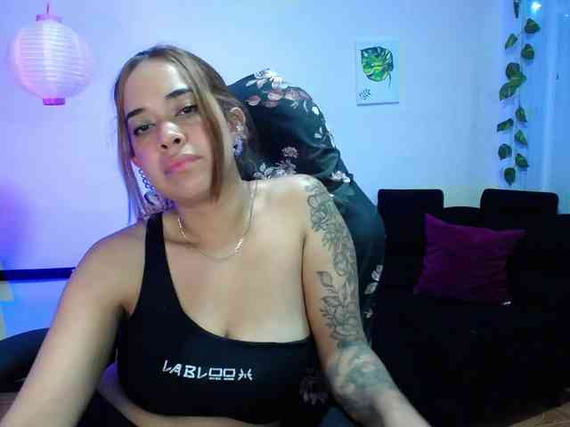 anyablack230 webcam