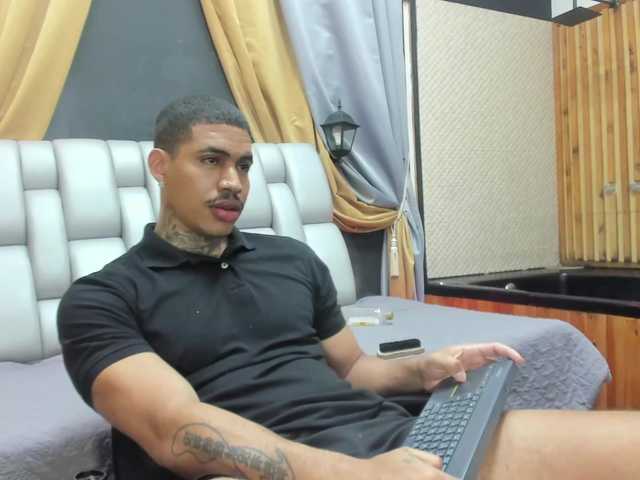 Drakehot1
