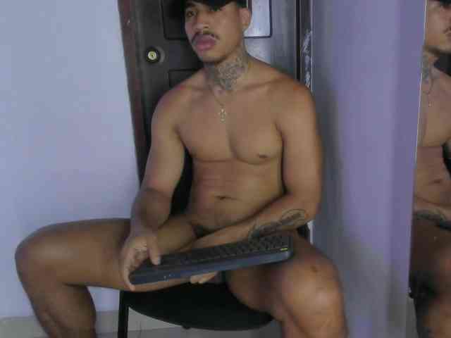 drakehot1 Sex Cam Show