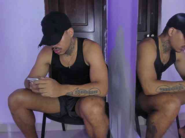 drakehot1 Sex Cam Show