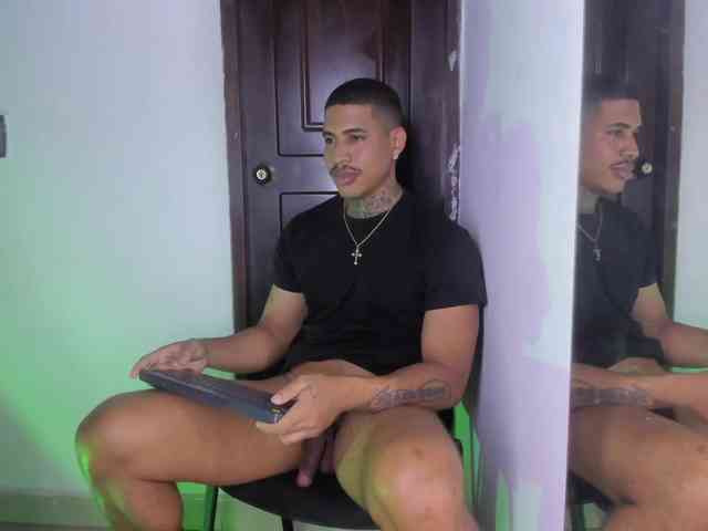 drakehot1 drakehot1