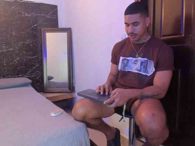 drakehot1 drakehot1