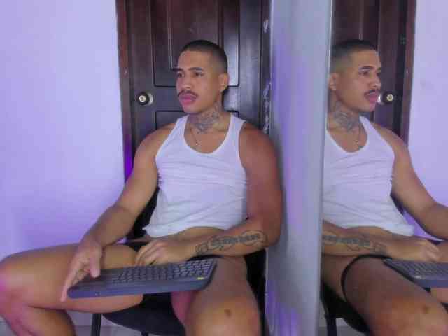 drakehot1 Sex Cam Show