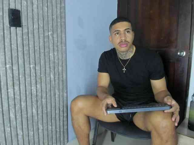 drakehot1 drakehot1