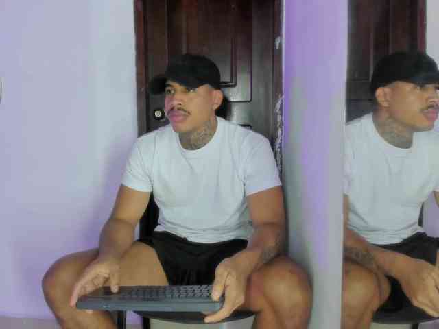 drakehot1 Sex Cam Show