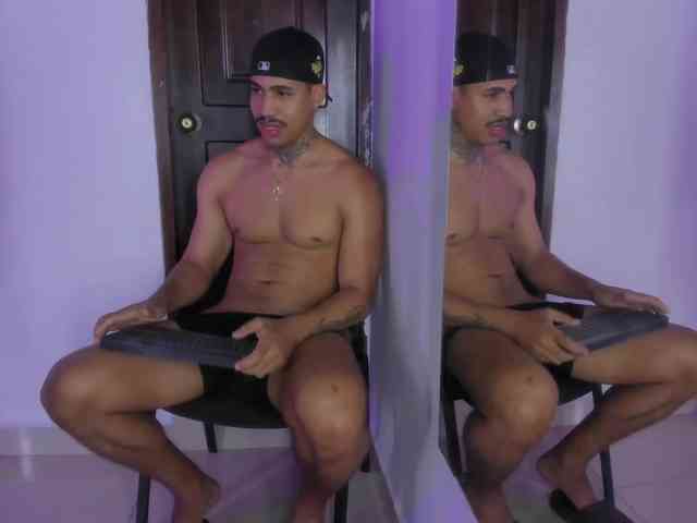 drakehot1 Sex Cam Show