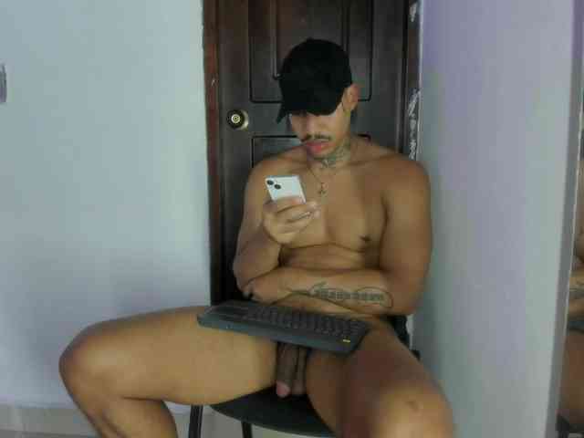 drakehot1 Sex Cam Show