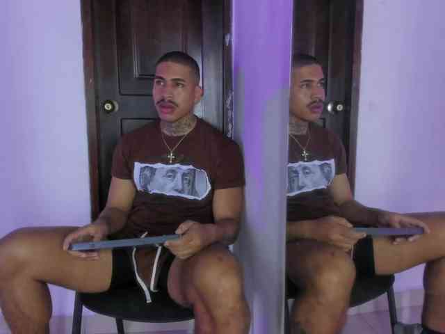 drakehot1 Sex Cam Show