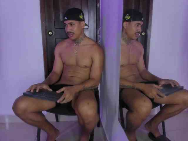 drakehot1 Sex Cam Show