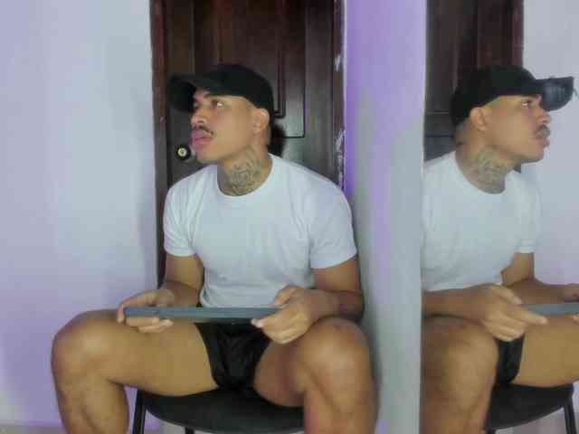 drakehot1 Sex Cam Show