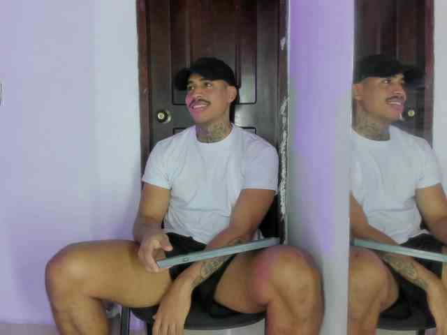 drakehot1 Sex Cam Show