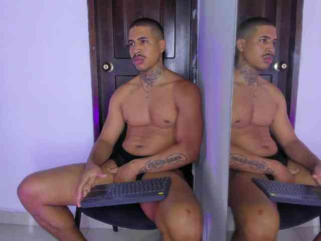 drakehot1 Sex Cam Show