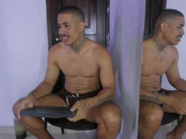 drakehot1 Sex Cam Show