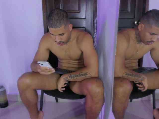 drakehot1 Sex Cam Show