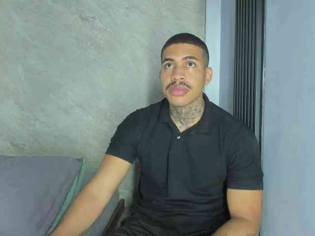 drakehot1 drakehot1