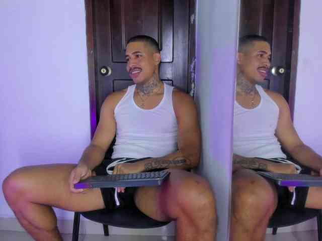 drakehot1 Sex Cam Show
