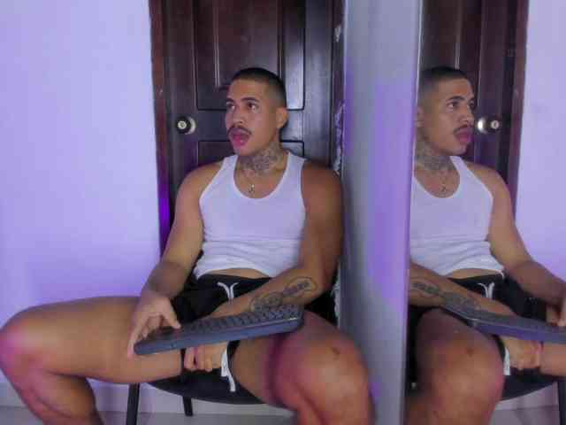 drakehot1 Sex Cam Show