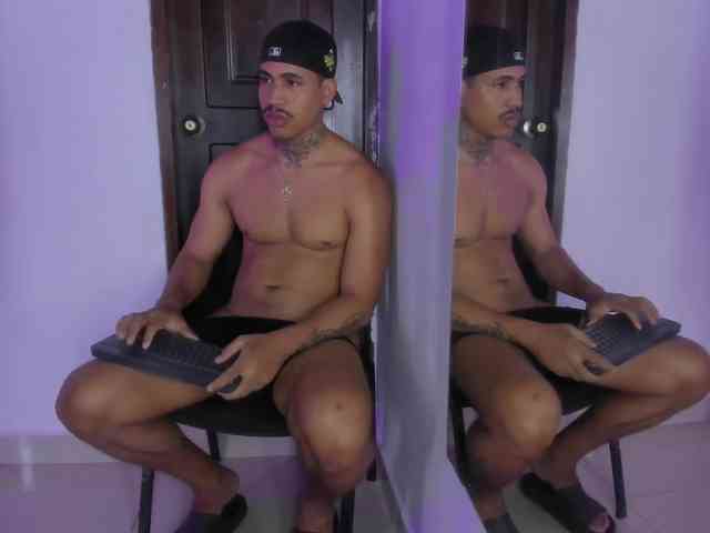 drakehot1 Sex Cam Show