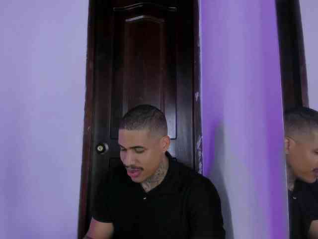 drakehot1 Sex Cam Show